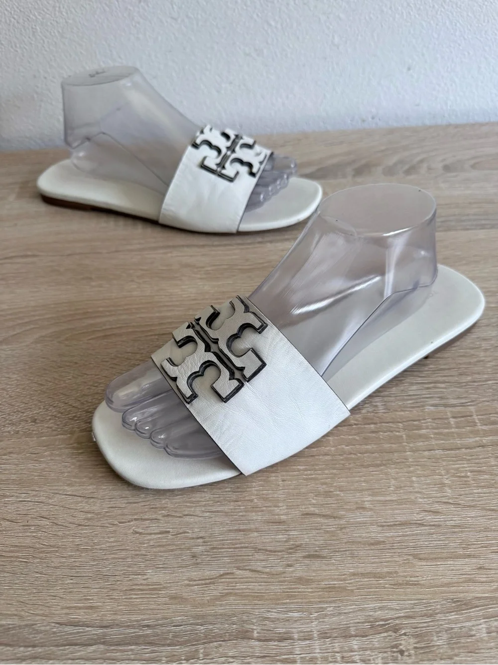Tory Burch Ines Flat Slide Sandals in gardenia Sz 9.5